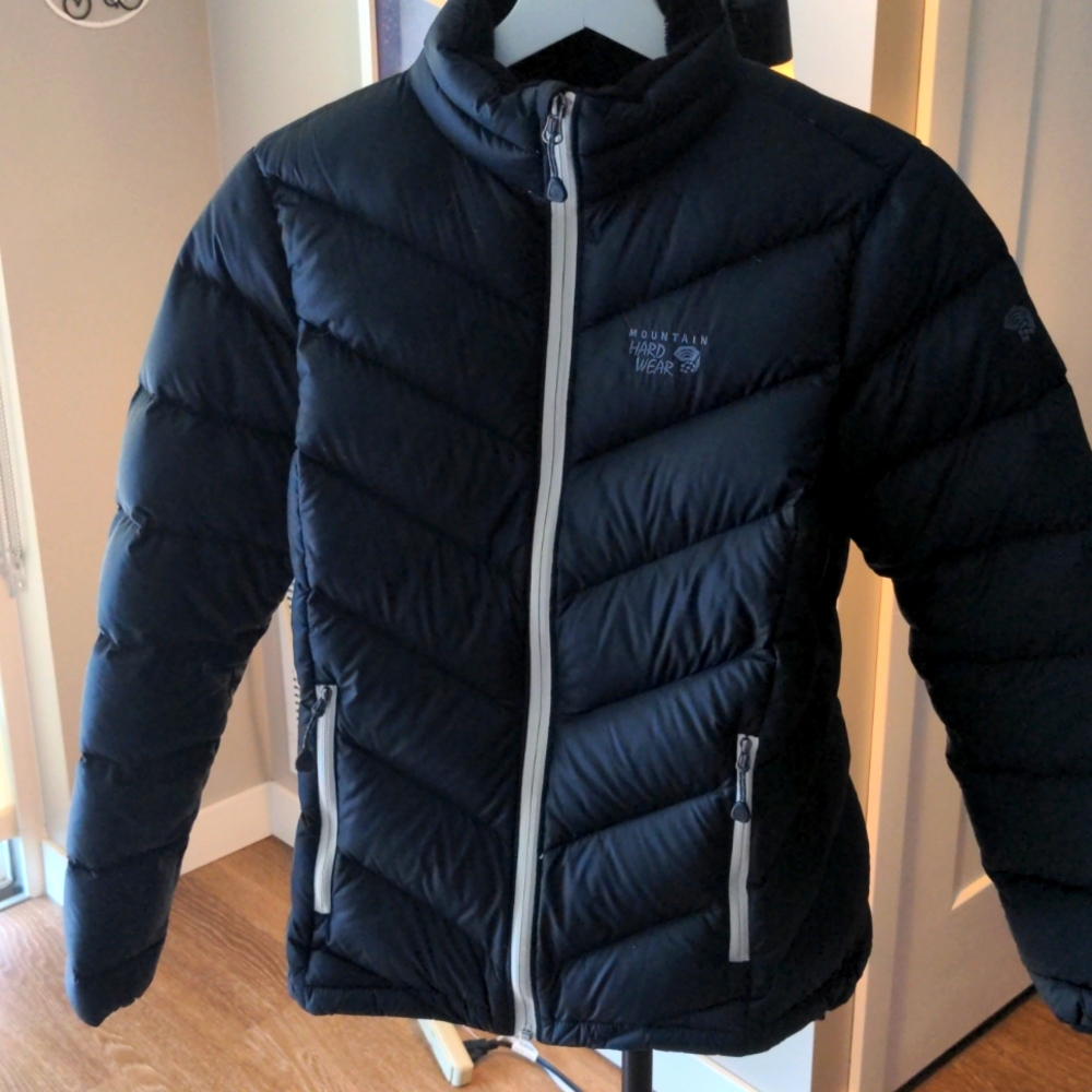 Black Down Puffer Coat - Mountain Hardwear - Size Small S - Warm Jacket